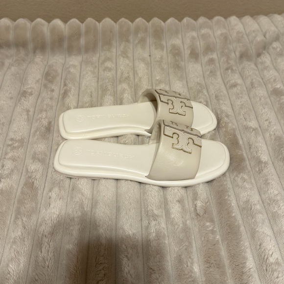 Tory Burch Double T Sport Slide Light Cream / Gold Women’s Size 8.5 - Picture 4 of 6